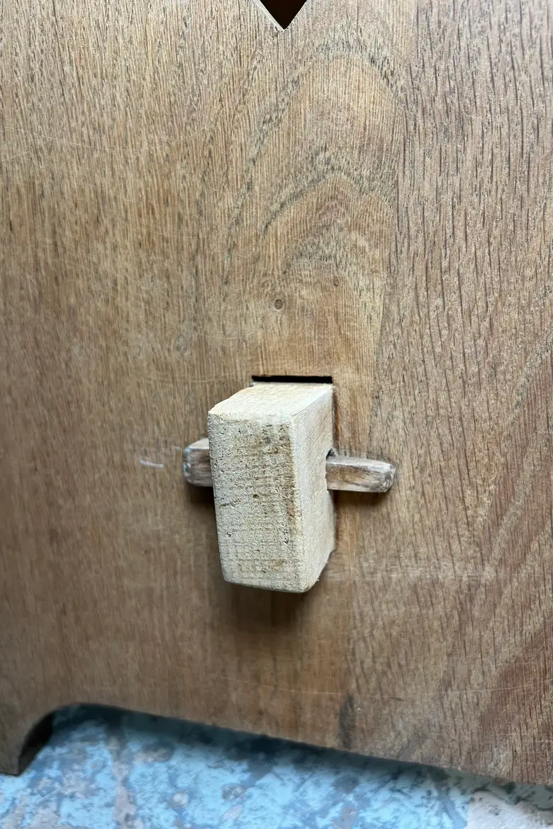 Tabouret d’alpage en chêne