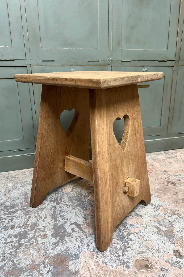 Tabouret d’alpage en chêne