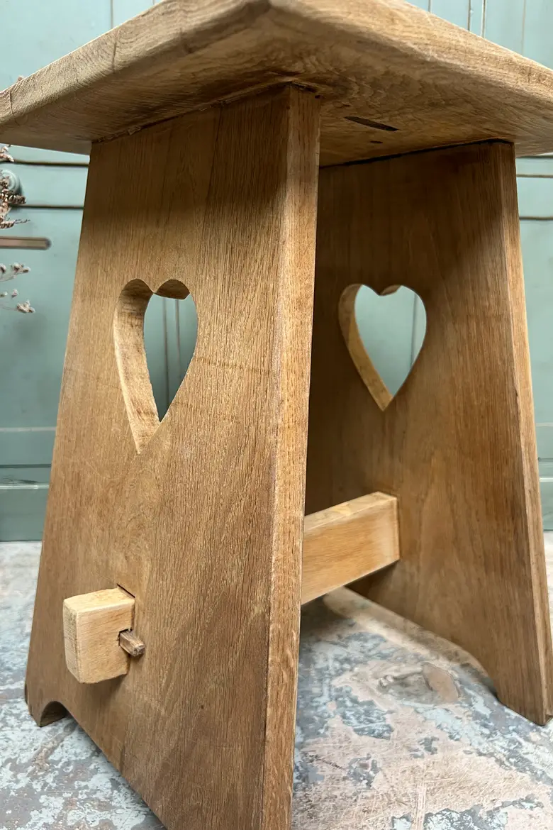 Tabouret d’alpage en chêne