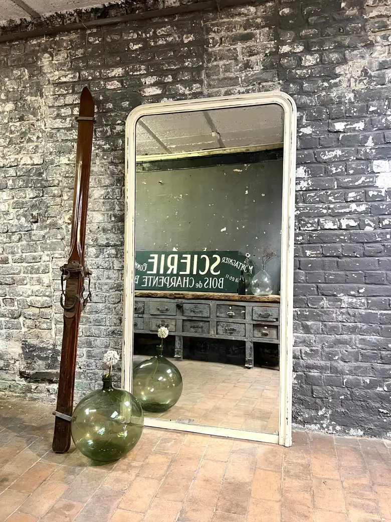 Très grand miroir de style Louis Philippe
