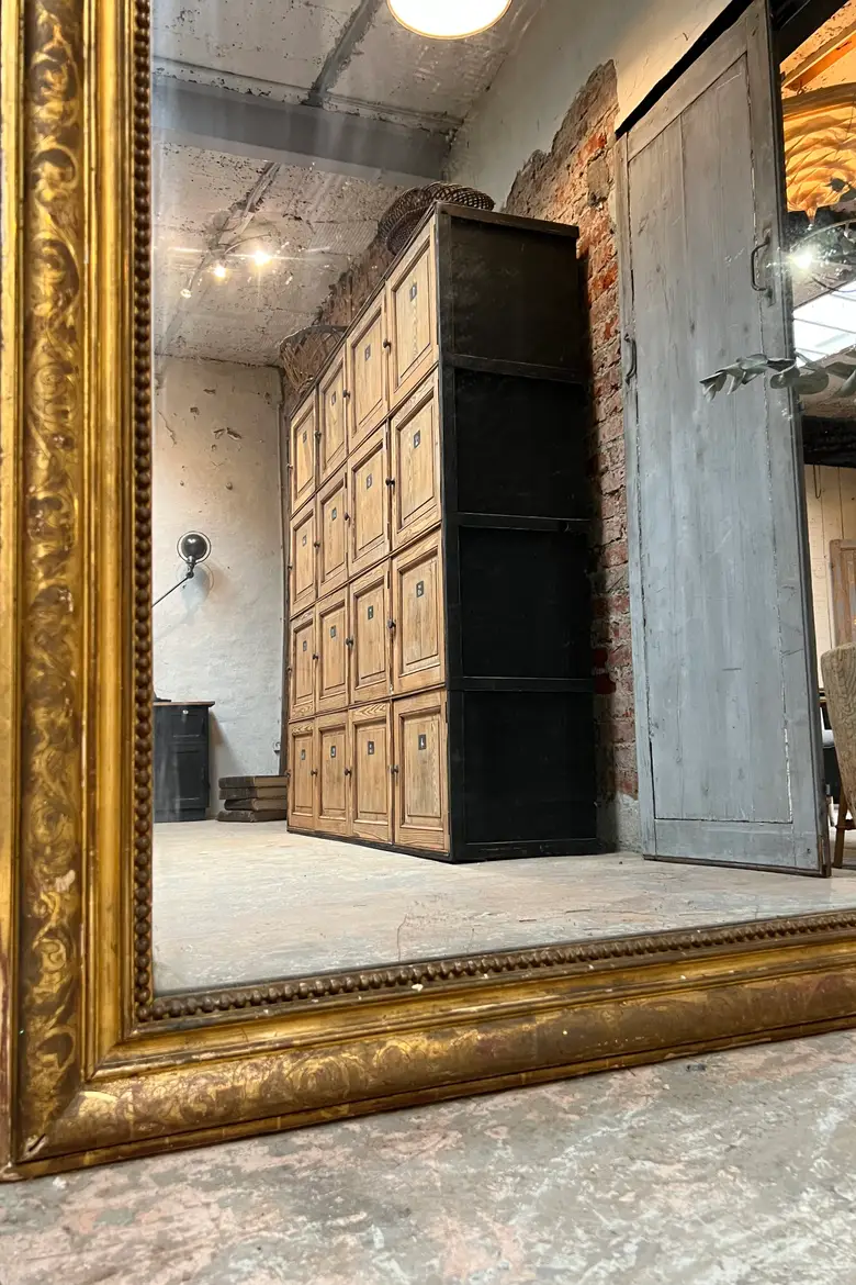Très grand miroir Louis Philippe doré début 20e