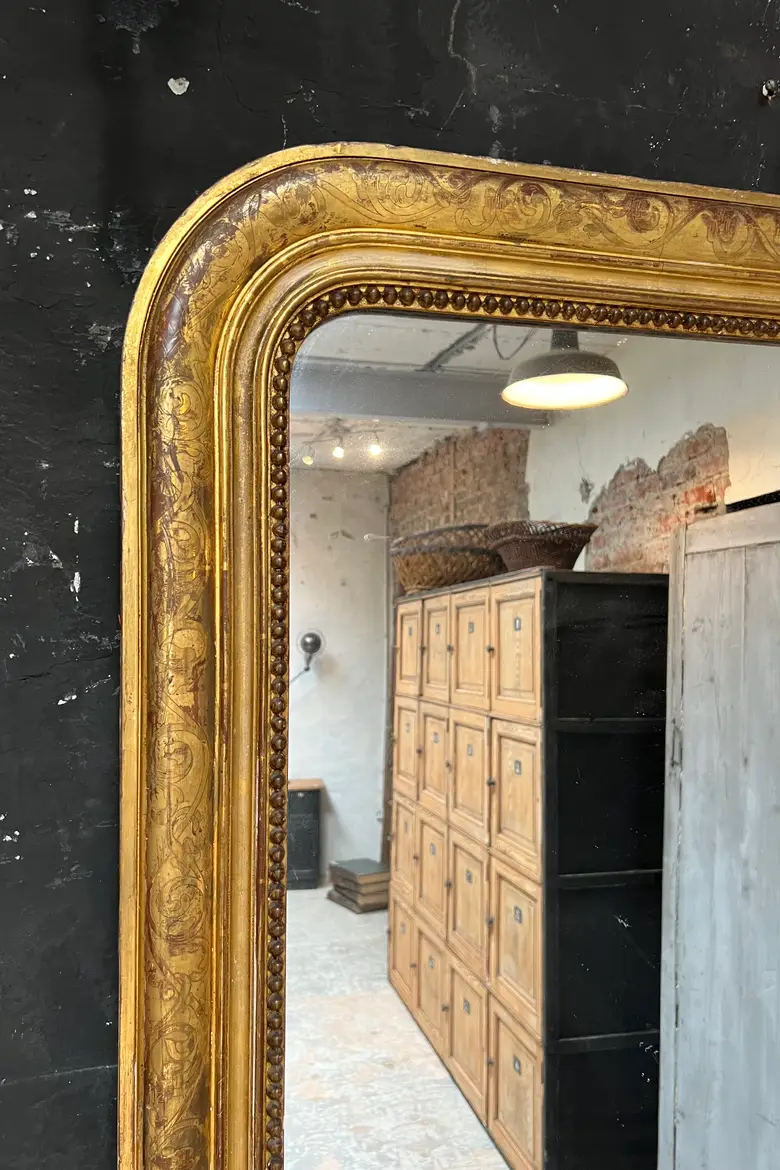 Très grand miroir Louis Philippe doré début 20e