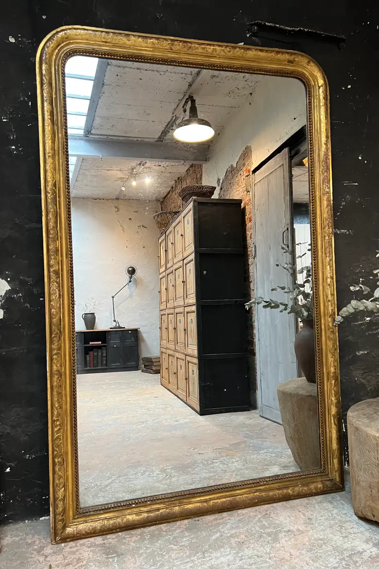 Très grand miroir Louis Philippe doré début 20e