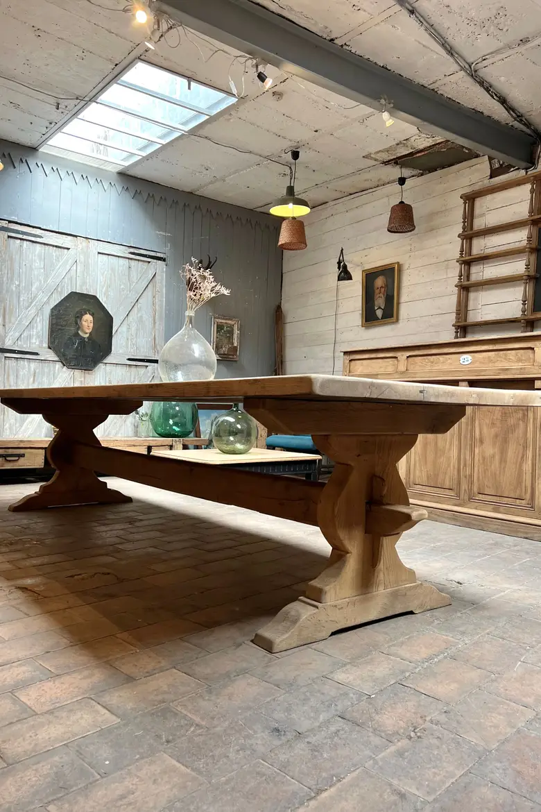 Très grande table de monastère en chêne Années 50