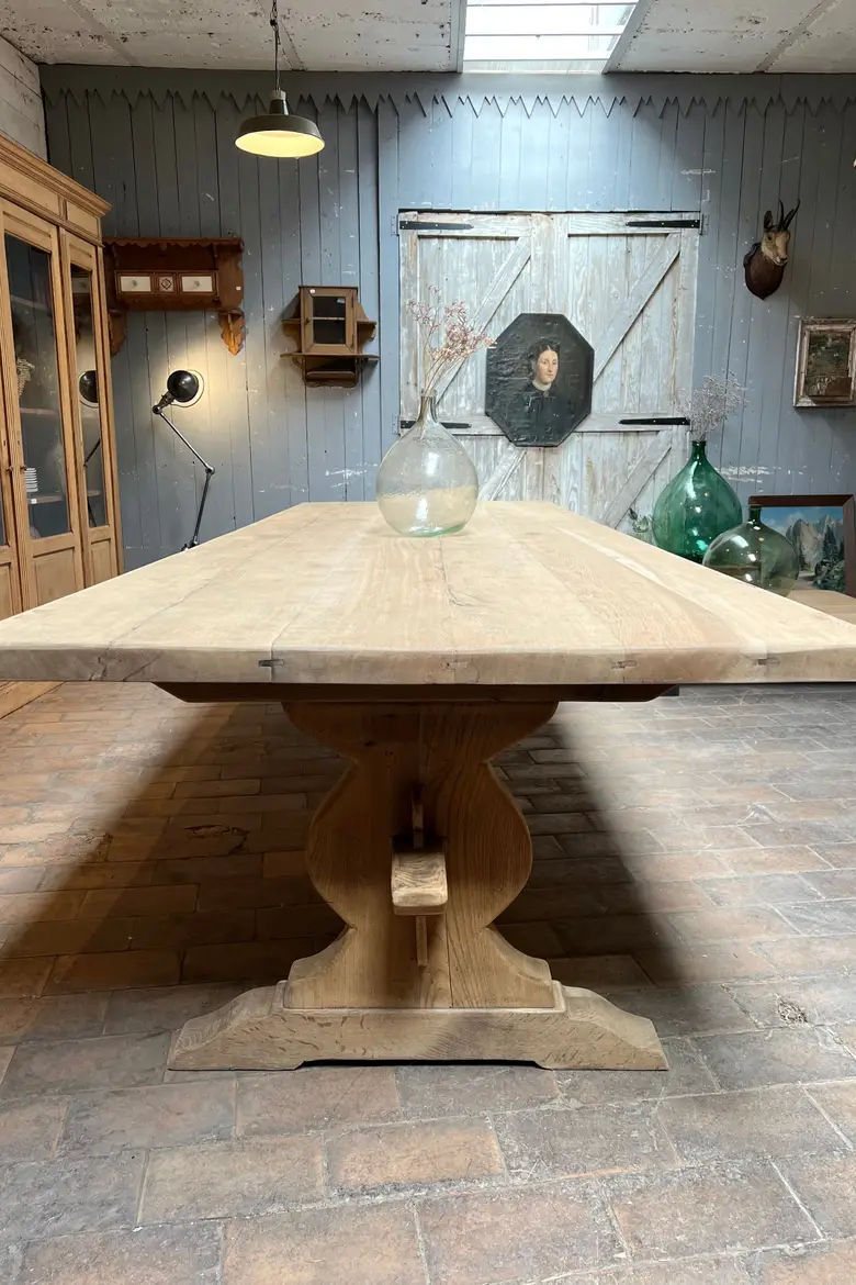 Très grande table de monastère en chêne Années 50
