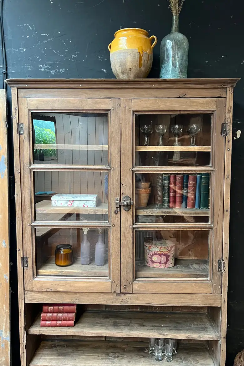 Vaisselier en châtaignier XVIIIème