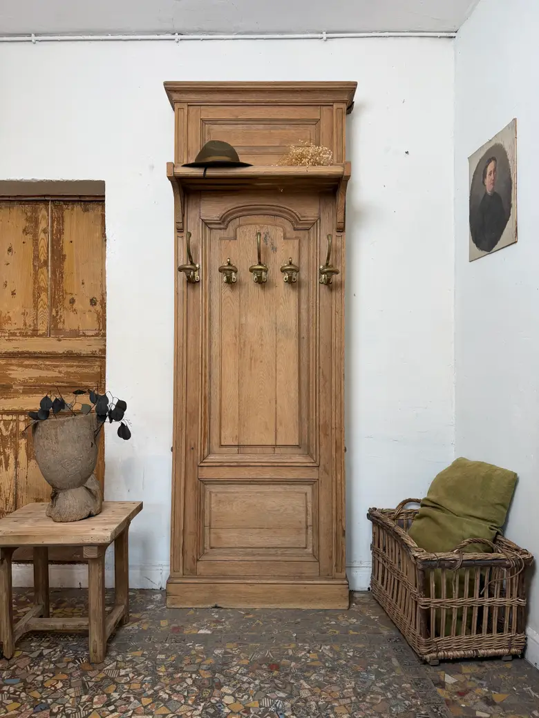Vestiaire d’entrée de la Banque de France