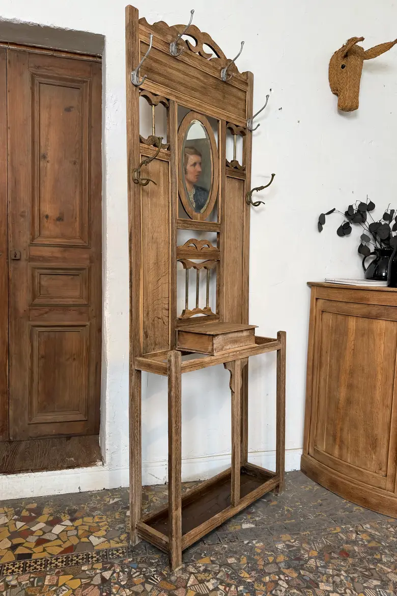 Vestiaire d’entrée en chêne – début du 20ᵉ siècle