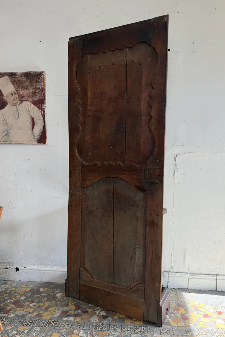 Vestiaire d’entrée en noyer – XVIIIe siècle