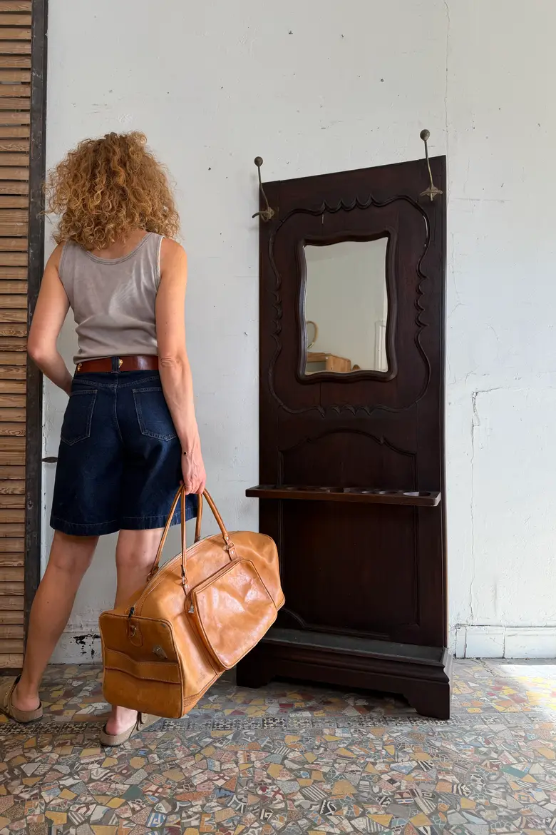 Vestiaire d’entrée en noyer – XVIIIe siècle