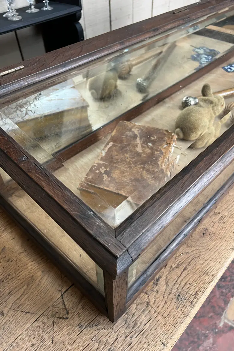 Vitrine à poser en chêne