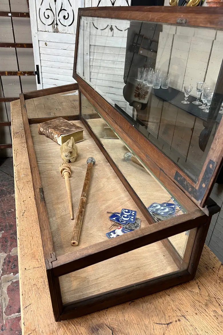 Vitrine à poser en chêne