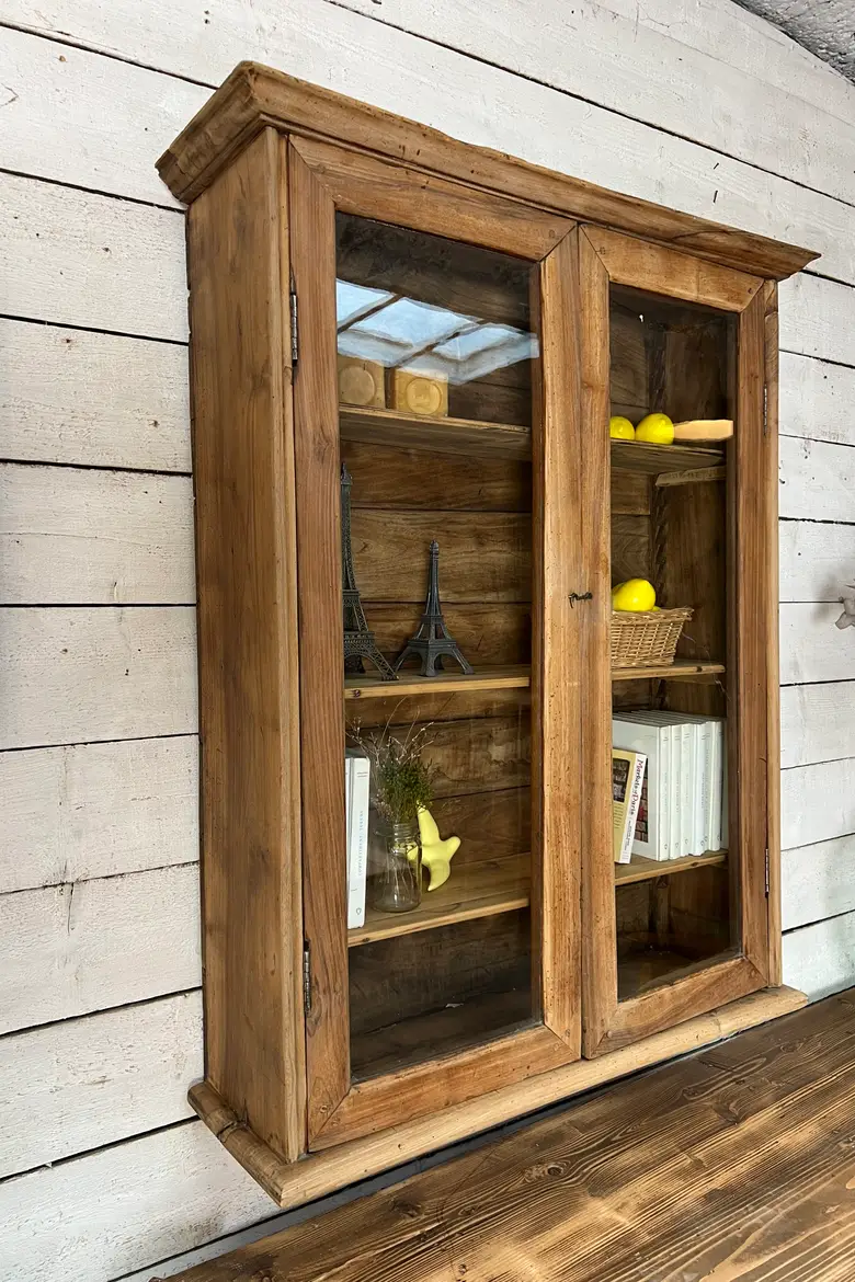 Vitrine à suspendre