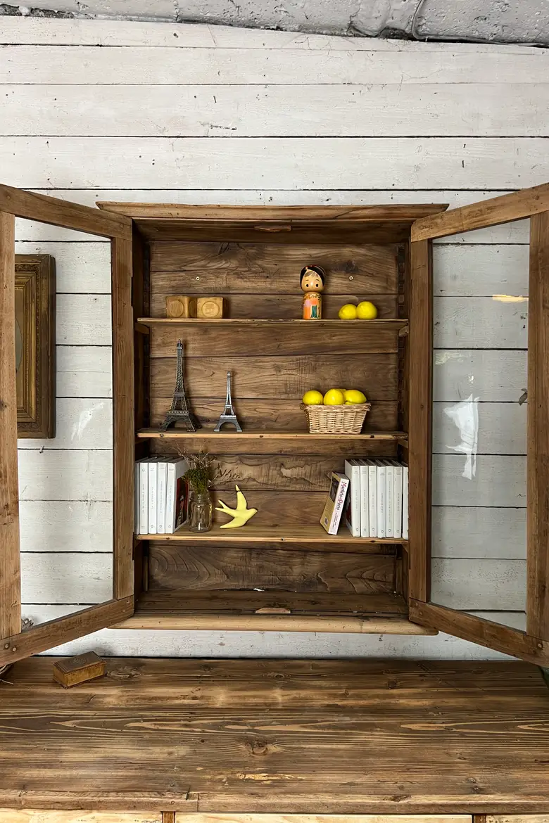 Vitrine à suspendre