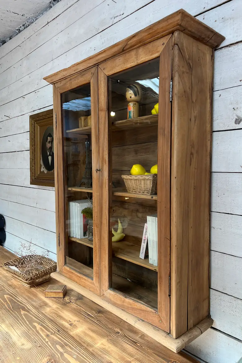 Vitrine à suspendre