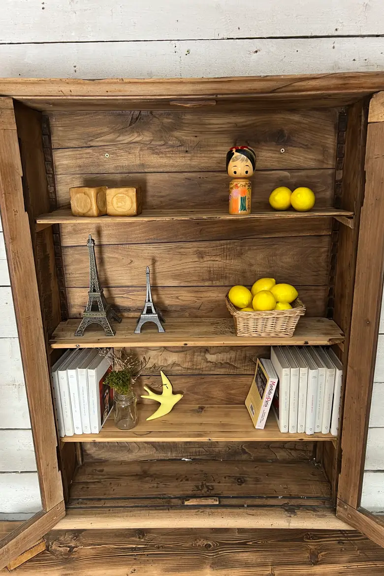 Vitrine à suspendre