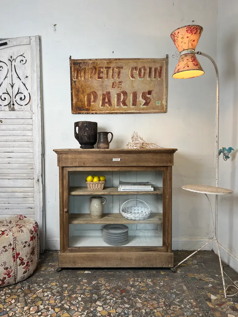 Vitrine de commerce en chêne