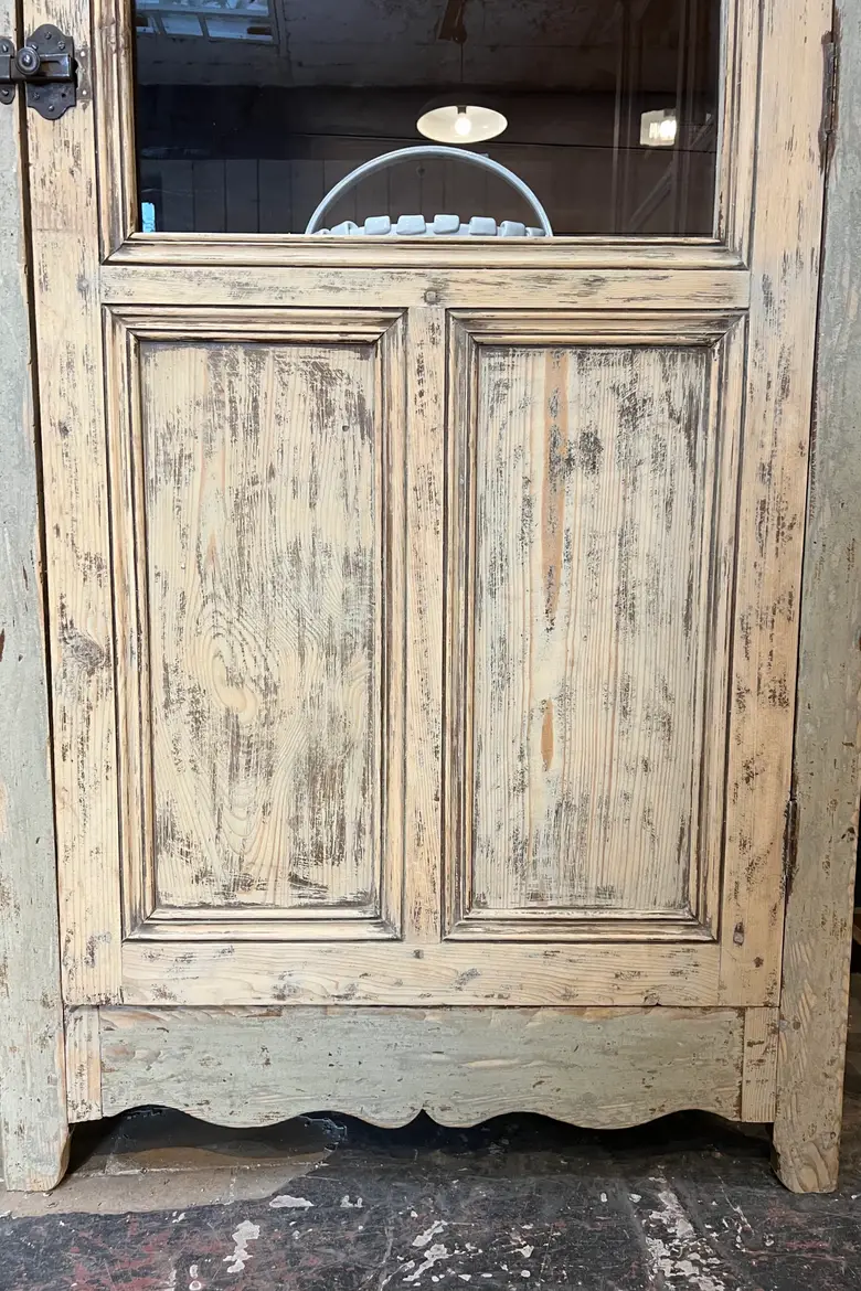 Vitrine de pharmacie en sapin Début XXème