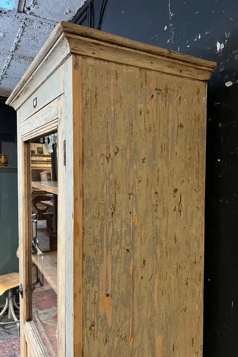 Vitrine de pharmacie en sapin Début XXème