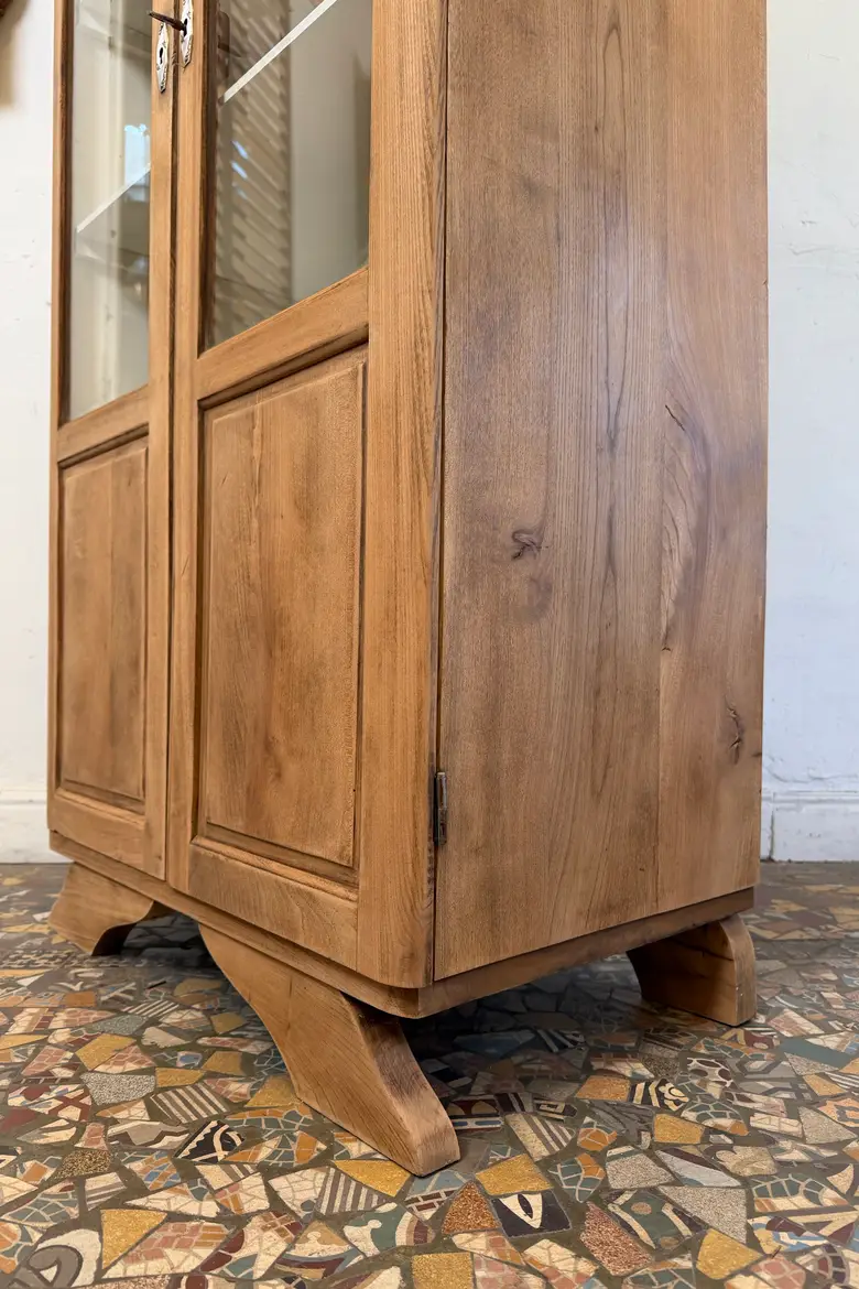 Vitrine des années 50 en chêne — Vitrine des années 50 en chêne