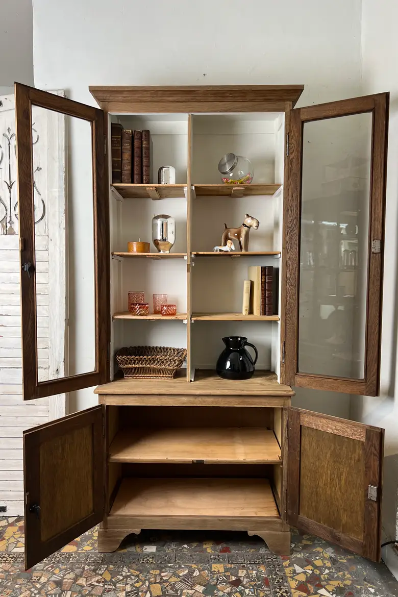 Vitrine en chêne