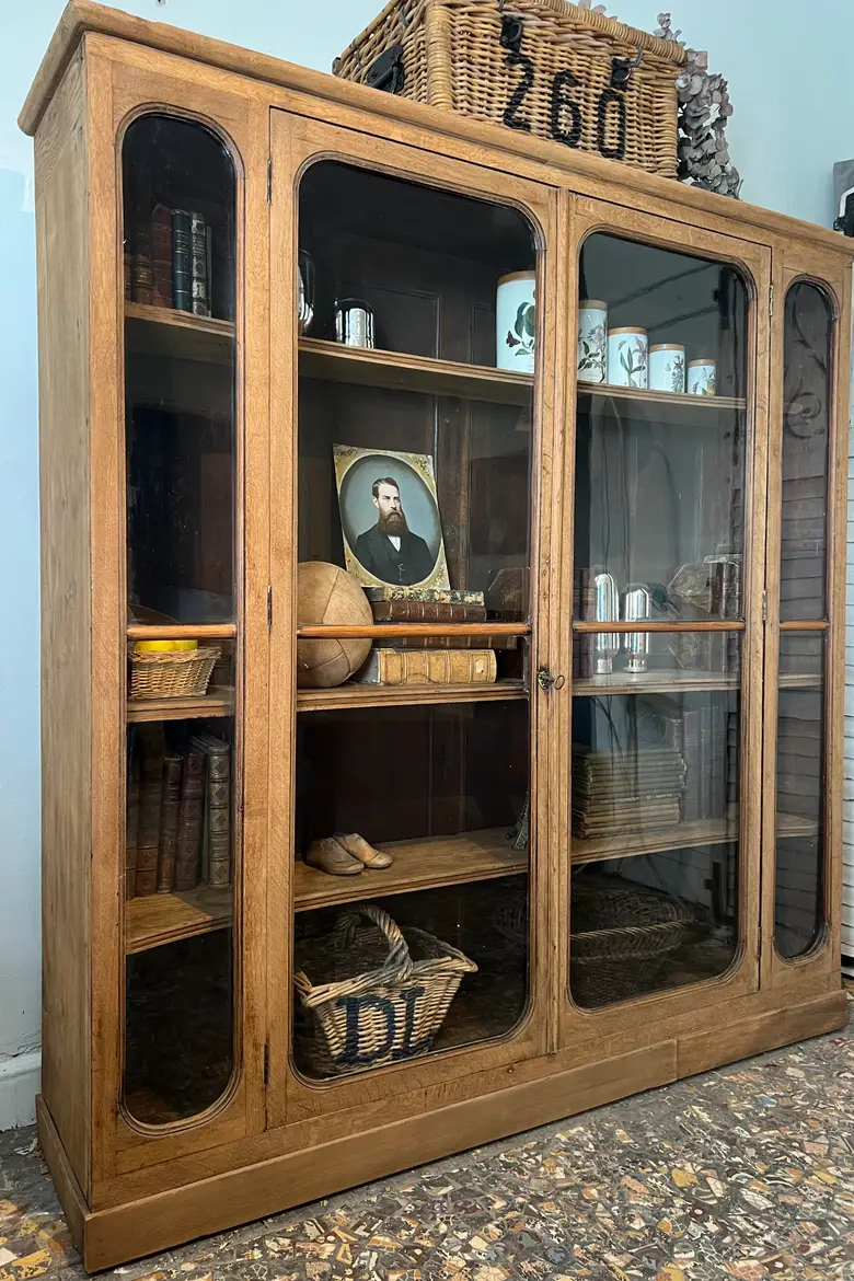 Vitrine en chêne XIXème