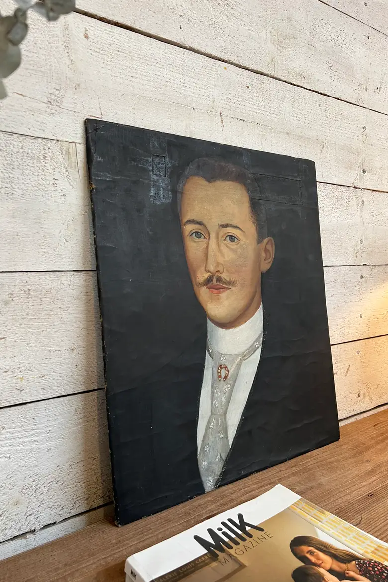 Ancien portrait de jockey sur toile Début XXème — Vue du tableau de coté